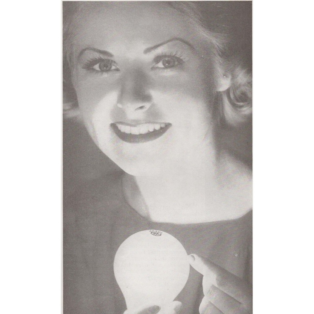 Vintage 1941 General Electric Light Bulbs Print Ad Edison Mazda Glamour Woman
